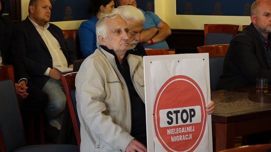 NIELEGALNA IMIGRACJA ZDOMINOWAŁA OBRADY