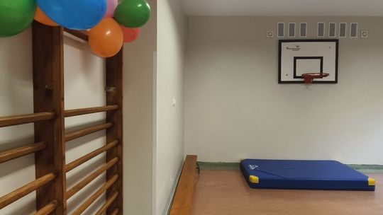 NOWE ŻYCIE SALI GIMNASTYCZNEJ. POMOGLI WOLONTARIUSZE, RODZICE I KIBICE