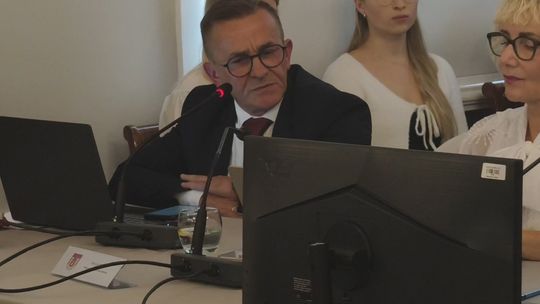 Nowy klub w polkowickiej radzie. Robert Drobina uniknął odwołania