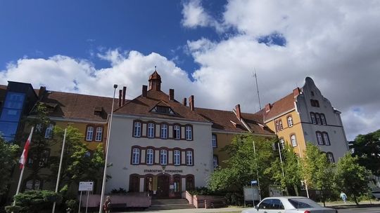 OBAWY RADNEGO O OPŁACALNOŚĆ TERMOMODERNIZACJI STAROSTWA