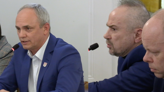 OSTRE SŁOWA I DUŻE EMOCJE