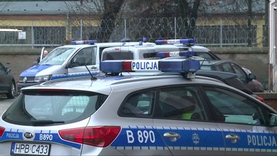 OSZUST W RĘKACH POLICJI. Wyłudził kilka tysięcy złotych.