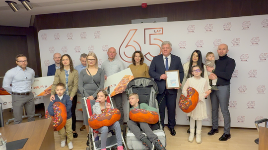 PĄCZKI, KTÓRE POMOGŁY DZIECIOM