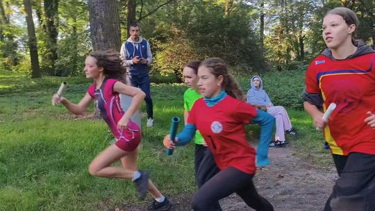 Park Południowy pełen emocji. Młodzież walczyła w sztafetach