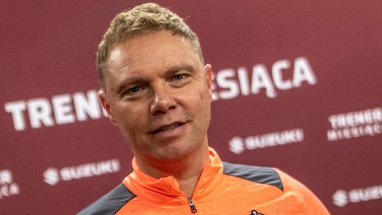 Październik marzeń Chrobrego. Nagroda trenera miesiąca dla Łukasza Becelli Październik marzeń Chrobrego. Nagroda trenera miesiąca dla Łukasza Becelli