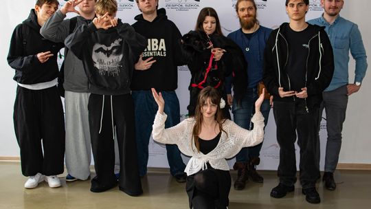 Pierwsza pomoc dla zwierząt. Uczniowie z Polkowic uczyli się RKO u psów