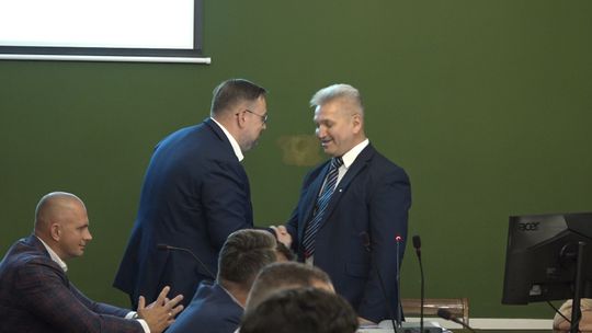 PIS ODBIERA RADĘ PUŹNIECKIEMU