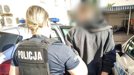 Policjant po służbie rozpoznał i zatrzymał poszukiwanego