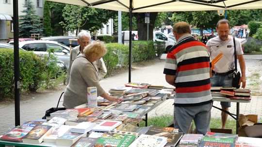 POMAGAJĄ RODAKOM NA KRESACH