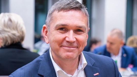 POSEŁ CHCE OBOWIĄZKOWEJ EDUKACJI ZDROWOTNEJ, NAWET KOSZTEM INNYCH LEKCJI