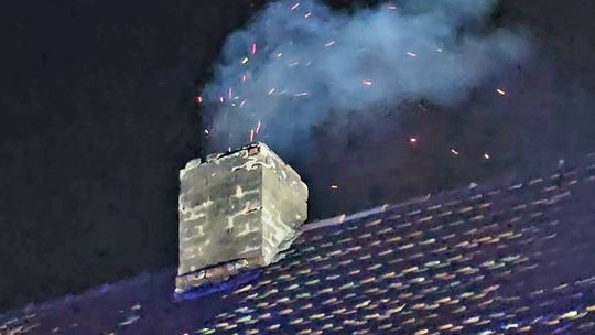 Pożar komina w Dzikowie. Interweniowała straż z Polkowic