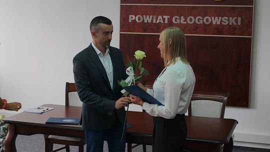 PRZYBYŁO NAUCZYCIELI MIANOWANYCH W SZKOŁACH POWIATU GŁOGOWSKIEGO