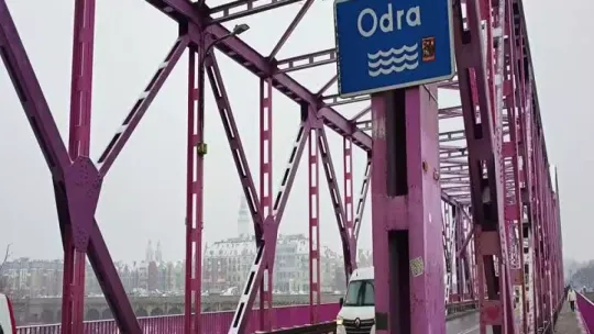 REMONT MOSTU? RADNA PROPONUJE OZDOBNE OŚWIETLENIE!