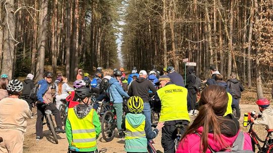 Rodzinny rajd rowerowy powitał wiosnę