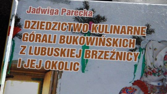 ROZMAWIALI O BUKOWIŃSKICH PRZYSMAKACH W GŁOGOWSKIEJ BIBLIOTECE