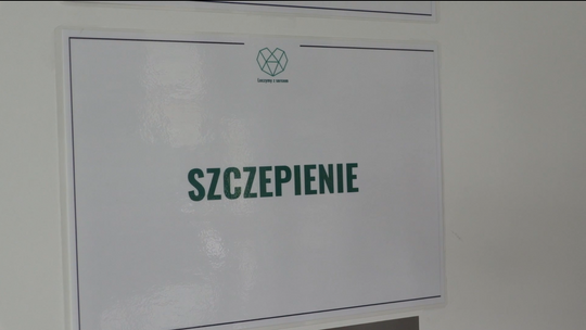 RUSZYŁ BEZPŁATNY PROGRAM SZCZEPIEŃ DLA SENIORÓW