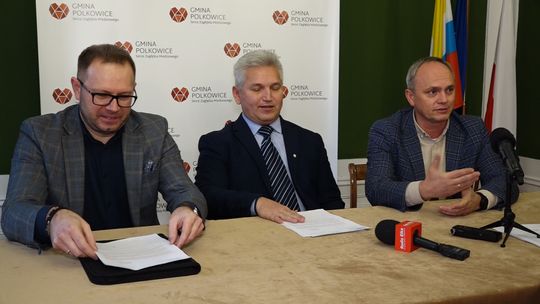 SĄ PRZECIWNI POLITYCE FINANSOWEJ BURMISTRZA PUŹNIECKIEGO