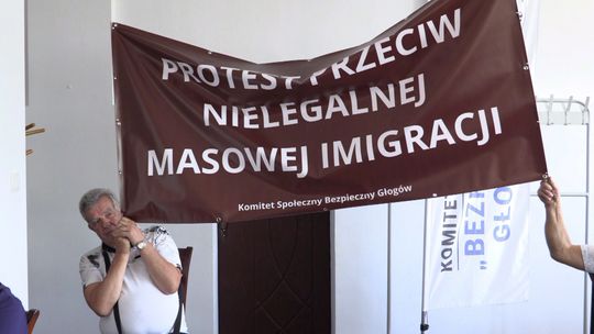 SĄD ODRZUCIŁ SKARGĘ – SPRAWA REFERENDUM O MIGRANTACH UPADŁA?
