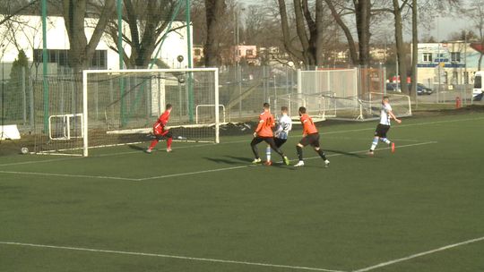 SKONCENTROWANI NA OBRONIE