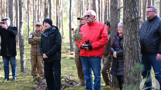 Sława pamięta o ofiarach wojny – uroczyste upamiętnienie kobiet z podobozów Gross-Rosen