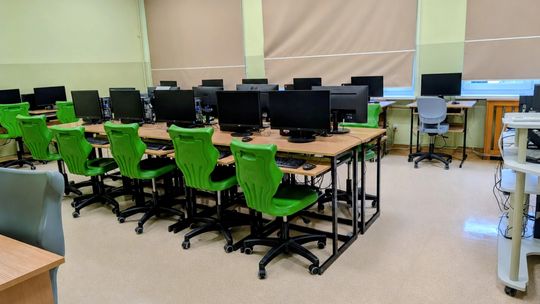 SP 1 w Polkowicach z nową siecią komputerową. Trwa cyfrowa modernizacja