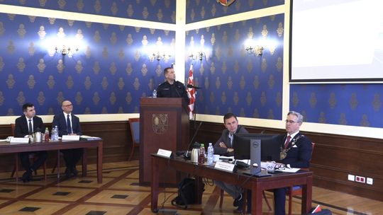 STARTYSTYCZNIE: W GŁOGOWIE ALARM BOMBOWY CO DWA TYGODNIE