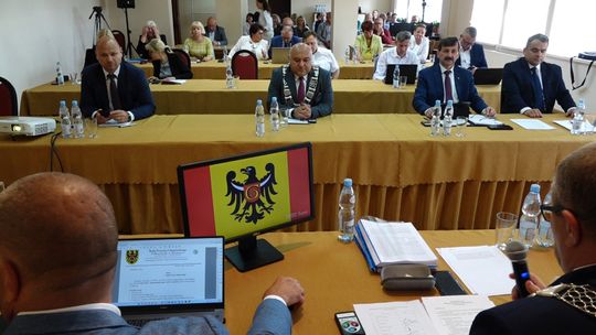 STRZĘCIWILK: TO NADINTERPRETACJA PRZEWODNICZĄCEGO