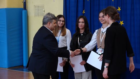 STYPENDIA DLA NAJLEPSZYCH UCZNIÓW LOGISTYKI