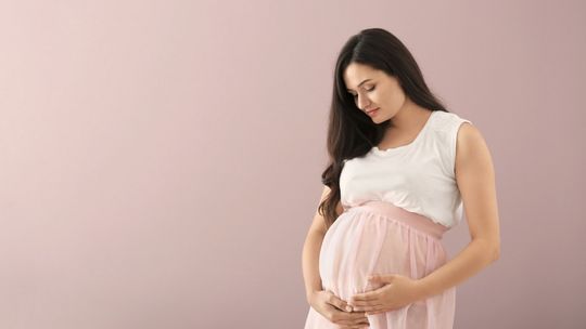 Suplementacja u kobiet w ciąży – co mówi nauka?