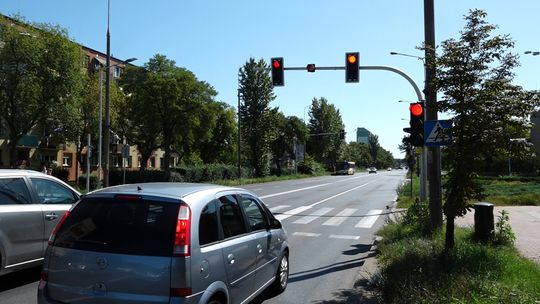 ŚWIATŁA Z ODLICZANIEM, PŁYNNIEJSZY RUCH CZY CZĘSTSZE KORKI?