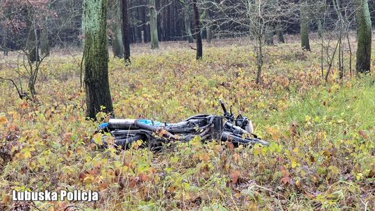 Szlichtyngowa: motocyklista uciekał przed policją, skończyło się w lesie