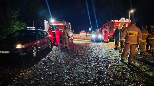 Szybka akcja służb! Zaginiony grzybiarz odnaleziony w lesie pod Głogówkiem