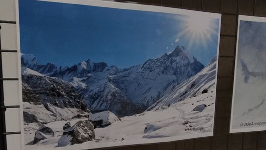 Tak wygląda Nepal. Fotografie Sroczyńskich na głogowskim dworcu