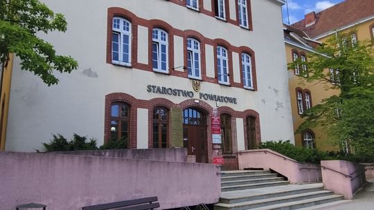 TERMOMODERNIZACJA BUDYNKU STAROSTWA POD ZNAKIEM ZAPYTANIA?