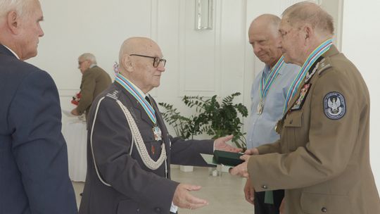 TRADYCJA I WYRÓŻNIENIA – ŻOŁNIERSKI OBIAD W GŁOGOWIE