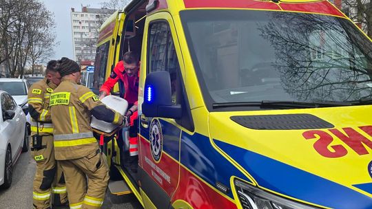 Tragiczne zdarzenie w Polkowicach i dachowanie auta w regionie