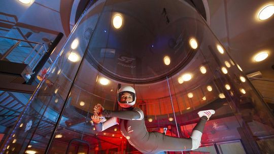 Tunel aerodynamiczny Profly we Wrocławiu – zarezerwuj lot i przygotuj się na adrenalinę!