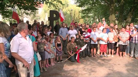 UCZCZĄ ROCZNICĘ WYBUCHU POWSTANIA WARSZAWSKIEGO.