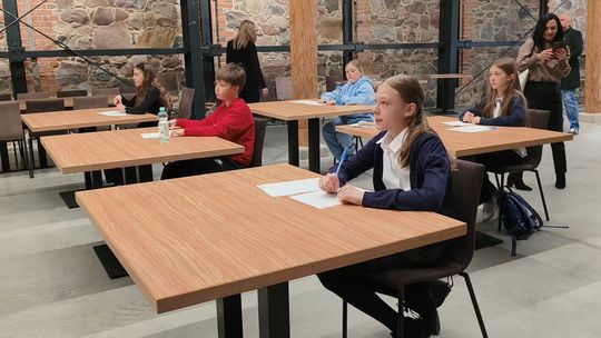 Uczniowie pisali listy bohaterów. Finał konkursu w Jerzmanowej