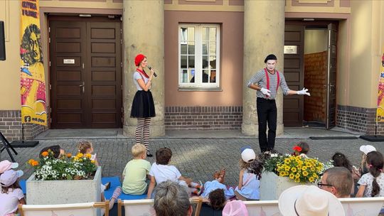 Warsztaty dla dzieci, a wieczorem „Don Kichot”. Teatr opanował Głogów
