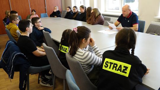 WIEDZĄ JAK ZAPOBIEGAĆ POŻAROM