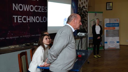 WSPÓLNY PROJEKT GEK I UNIWERSYTETU ZIELONOGÓRSKIEGO