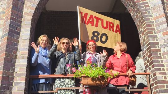 WSPOMNIEŃ CZAR - 80-LECIE LICEUM I ZJAZD ABSOLWENTÓW
