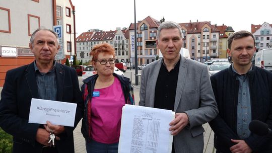 ZAHORSKI: RZĄD OKŁAMUJE LUDZI