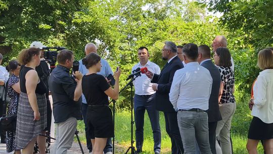 ZASTAWKA NA CZARNEJ UCHRONI MIESZKAŃCÓW PRZED KOLEJNYMI PODTOPIENIAMI?