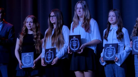 ZAWODNICY I TRENERZY NAGRODZENI ZA SPORTOWE OSIĄGNIĘCIA