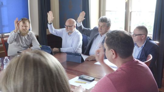 ZIELONE ŚWIATŁO OD KOMISJI DLA PODWYŻKI OPŁAT ZA ŚMIECI