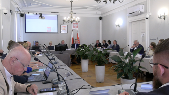 ZMIANY W BUDŻECIE - WIĘKSZE WYDATKI