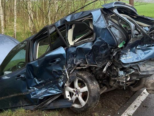 Kolizja na DK12. Jedna osoba trafiła do szpitala