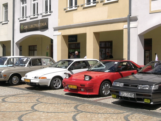 Motoryzacyjna podróż w czasie. Rekordowy zlot w Polkowicach